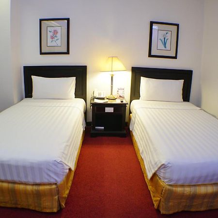 Bayview Park Hotel Manila Esterno foto