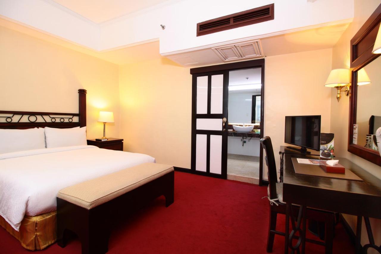 Bayview Park Hotel Manila Esterno foto