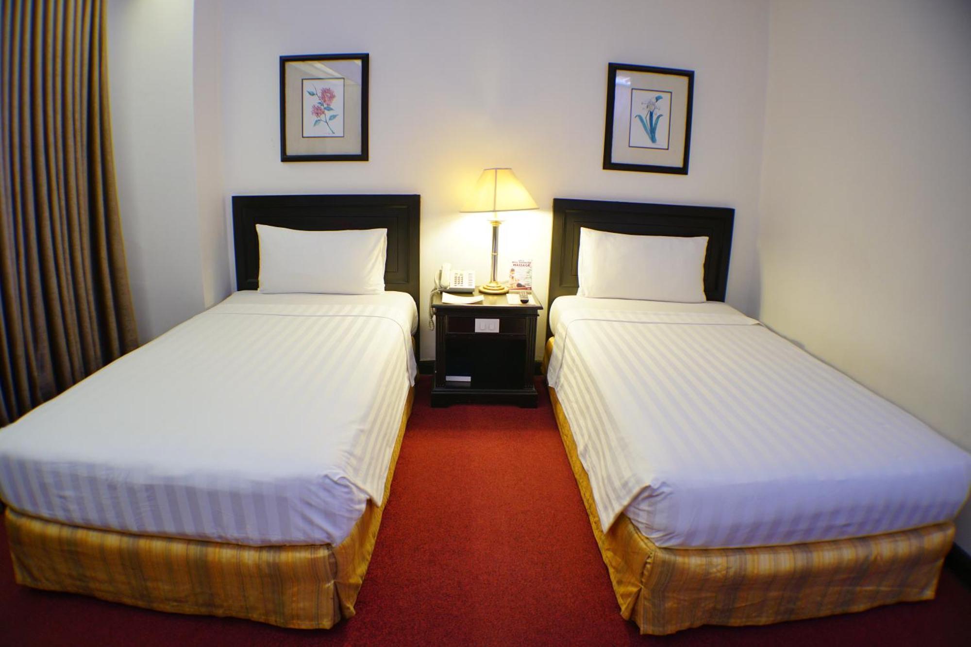 Bayview Park Hotel Manila Esterno foto