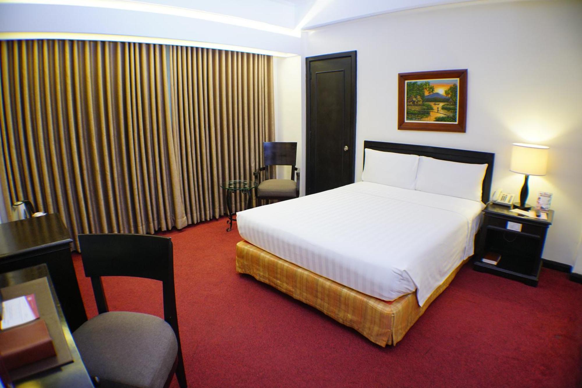 Bayview Park Hotel Manila Esterno foto